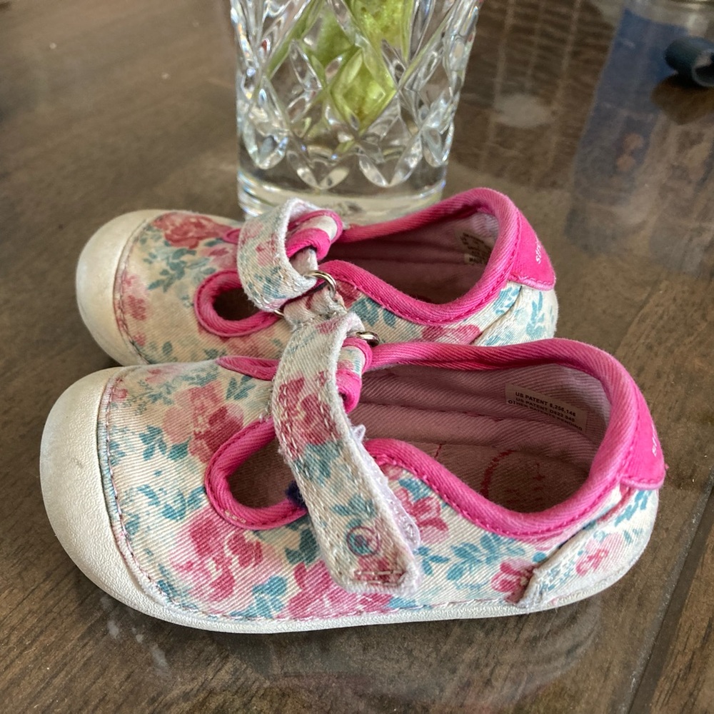 stride rite sandal shoes size 5